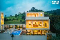 Oriana Palms by StayVista - 4BHK Villa with Private Pool & Gazebo - Bed and Breakfast Igatpuri