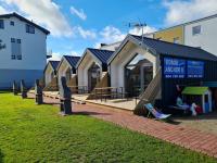 Domki Anchor II Nad Morzem - Bed and Breakfast Karwia