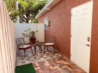 Zen Garden Studio - B&B Hollywood