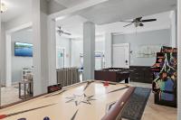 5BR One Block to Beach- Hot Tub- Pool- Golf Cart- Pets - B&B Destin