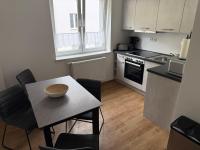 Tolles Apartment in Magdeburg-Salbke mit Balkon und WiFi - Chambres d'hôtes Magdebourg