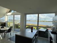 Lichtdurchflutete Ferienwohnung mit direktem Schleiblick - Bed and Breakfast Fahrdorf