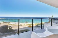 Coastal Chic - Modern Retreat Newcastle Beach - B&B Newcastle