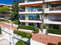 Nice Renting - CARNOT - Escape to French Riviera Terrace with Sea View - Chambres d'hôtes Nice