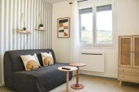 Small studio Parking - Metro B - Lyon Sud Hospital - B&B Saint-Genis-Laval