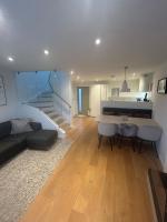 Escape to Infinity! - B&B Carines