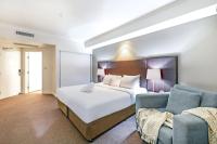 Bright Side Resort Living with Pool on Esplanade - Bed and Breakfast Darwin