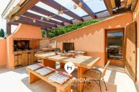 SELECT'soHOME - Duplex avec rooftop à Saint-Clair au Lavandou à quelques pas de la plage - PARCFO-16 - B&B Le Lavandou