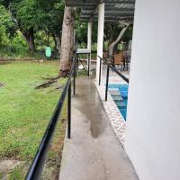 cozy corner with pool minutes away from the beach - B&B La Paz