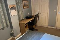 1 Bedroom Apartment Sleeps 2 - Tv - Bed and Breakfast Copthorne