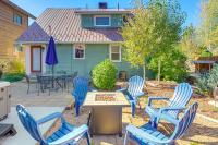 Walk to Grand Lake & Dtwn! Group Escape w/ Hot Tub - Chambres d'hôtes Grand Lake