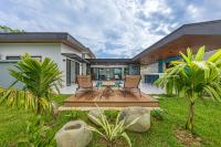 Uvita-New luxury-sleeps 6-private pool-huge patio - B&B Uvita