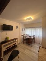 Amplio monoambiente subdividido zona centro - Bed and Breakfast Pinamar