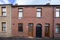 3-Bed House - Free Parking - By Holiday Homes - B&B Barrow in Furness