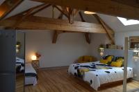 Vierbettzimmer mit Dusche