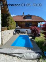 Apartment „AlpView“,Tirol mit Sauna und Pool - Chambres d’hôtes Vomp
