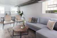 Two Bedroom Garden Apartment - B&B Chicago