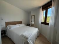 Apartamento de 1 dormitorio con balcón