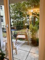 THE GREEN CHAIR Osterstraße - 65qm industrial apartment with balcony for 4-6 - Chambres d'hôtes Hambourg