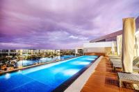 Luxury 7th Floor Menlyn Maine Residences - Chambres d’hôtes Pretoria