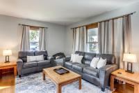 Walk to Port Clinton Lighthouse: Home w/ Deck! - Ferienwohnung Port Clinton