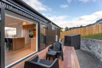 Lakeview Gem NEW Walk To Town Sleeps 6 - B&B Queenstown