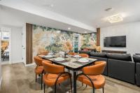 King Bed, Full Kitchen, Self Check-In Free Parking, Family Dining, Washer Dryer - Bed and Breakfast Calgary