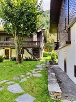 Appartement lumineux 2 ch Chamonix, proche Grands Montets, parking & ski locker - Bed and Breakfast Chamonix