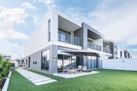 Luxe 6BR Semi-Detached Villa Steps from the Lagoon - B&B Dubai