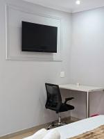 Habitación con cama grande