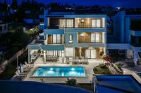 Luxury Villa del Sol - B&B Premantura