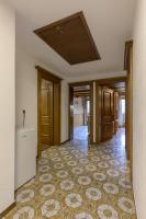 Appartamento con 3 Camere da Letto e Bagno