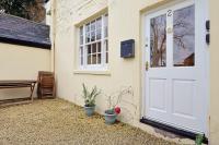 Little Gem in the Forest of Dean! Hot tub, Private garden, Dog Friendly, Smart TVs and Beautiful Historic Village Location! - B&B Saint Briavels