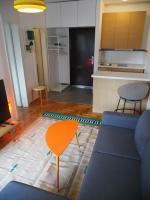 Modern apartment near tram station - B&B Zagreb
