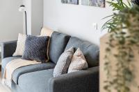 Accessible flat near the Toledo Bridge - Atico A - B&B Madrid