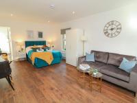 Four - B&B Peterborough
