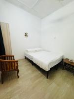 Guesthouse 20 - Free WiFi, Netflix & snacks - B&B Banting