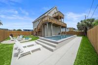Stunning beach house with huge game room, close to beach - Chambres d’hôtes Galveston
