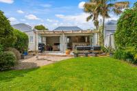 Best of Both Worlds Gorgeous Villa near Beaches - Chambres d’hôtes Auckland