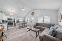 Jamaica Beach home with private pool, close to beach - B&B Galveston