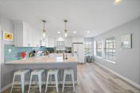 Beach Home with Pool, Big Deck and Ocean View - B&B Galveston