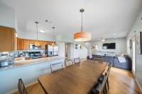 Fishermans Dream With Game Room Walk to the Beach - Ferienwohnung Surfside