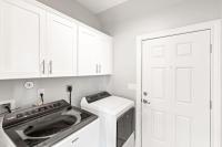 Family Friendly 3-Bedroom Coastal Escape - Bed and Breakfast Galveston