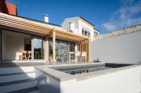 Figueiras House Pópulo Beach - B&B Ponta Delgada