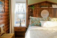 15 Mins to U of A - Pool & Hot Tub - B&B Fayetteville