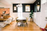 Victorian Gem Steps from Main St - Sleeps 9 & Pets - Chambres d'hôtes Saint Charles