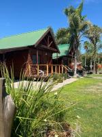 Cabaña con pileta & jardín- a minutos del centro y la playa - B&B Miramar