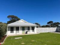 The Salty Olive - WiFi Pet Friendly Outside - Bed and Breakfast Robe