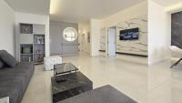 Deluxe Appartement met 2 Slaapkamers en Uitzicht op Zee