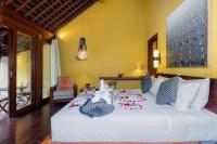 One-Bedroom Jungle View  Pool Villa with Two Bottle Beer  and One Time Minibar